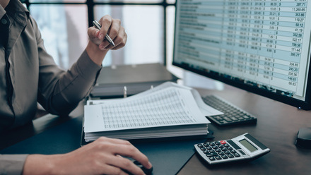 money market on a computer